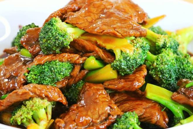 G05 Beef with Broccoli 牛肉西兰花
